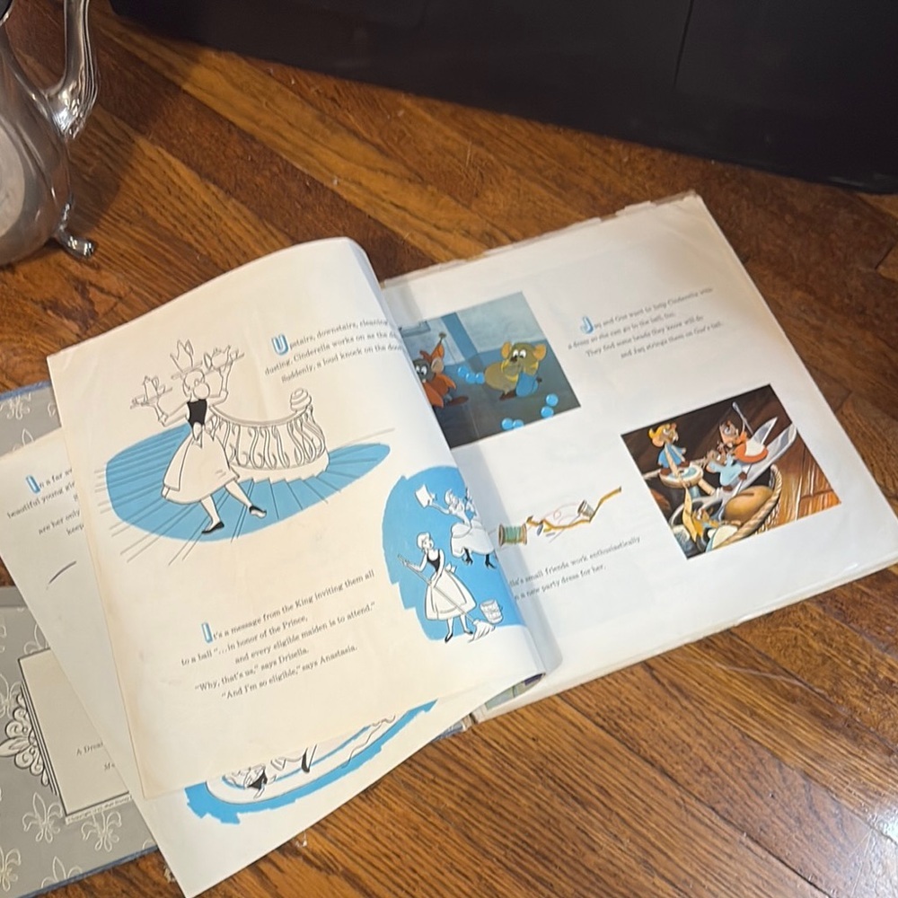 Walt Disney's Cinderella Storybook Vintage Record - Picture 6 of 8